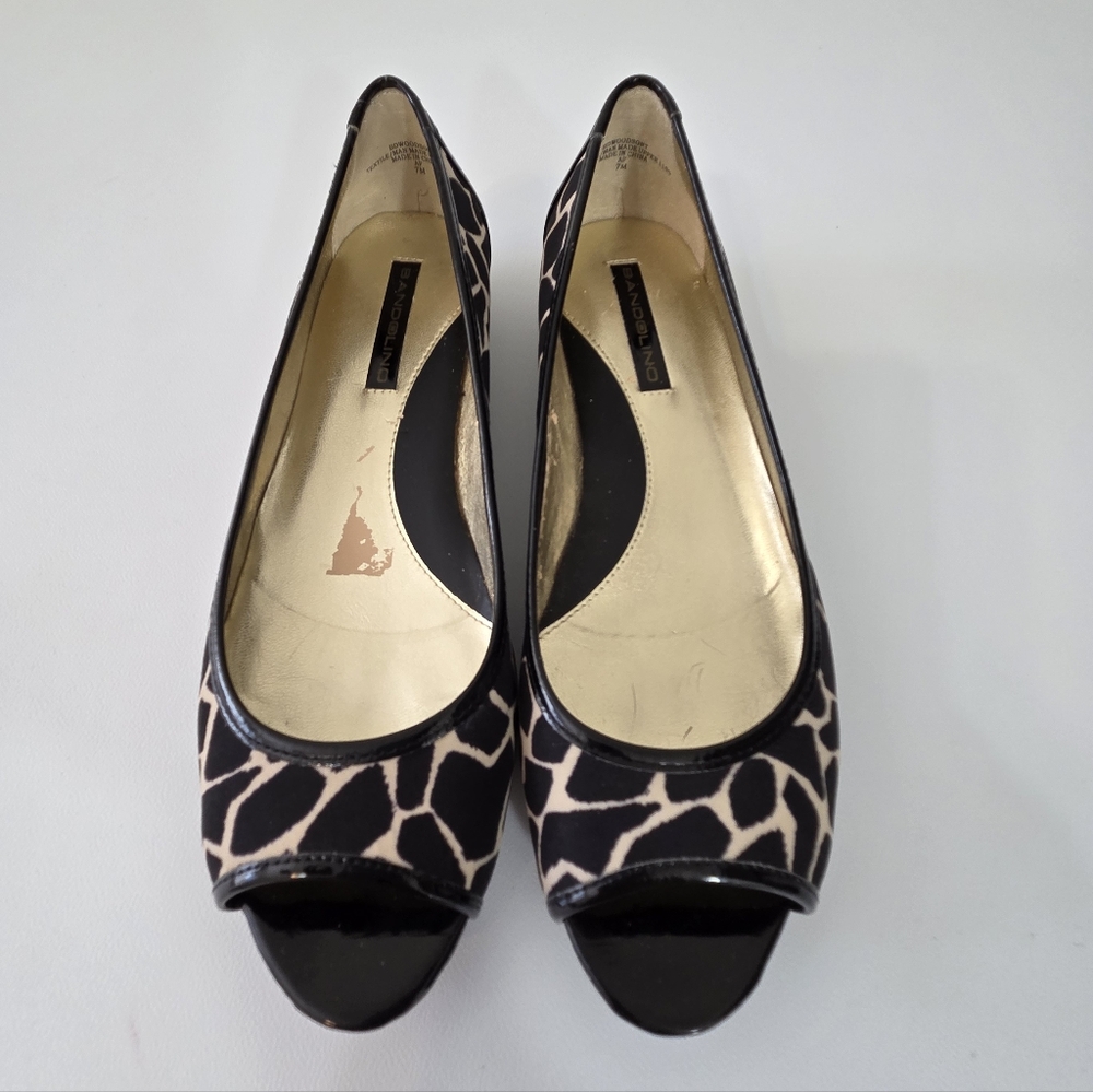Bandalino Giraffe Print Peep-Toe Flats